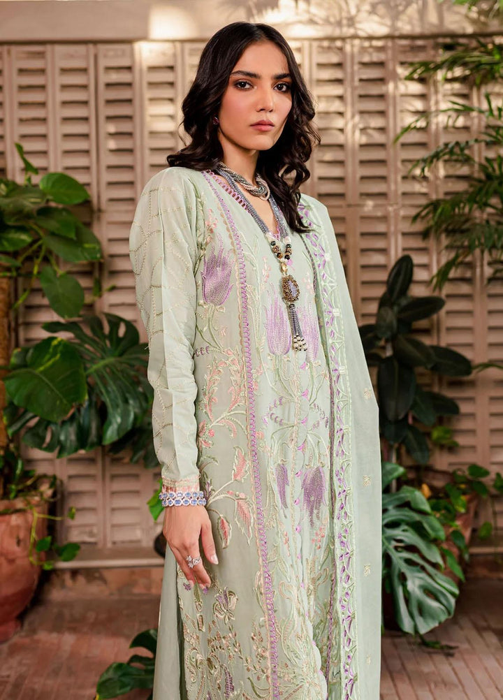 Naayas Pret Embroidered Lawn 3 Piece Suit NS23G Floral Vert