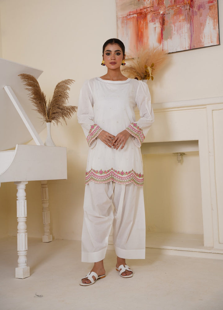 Ghazal by Tosheeza Saith Pret Embroidered Lawn 2 Piece Suit Safira Beher