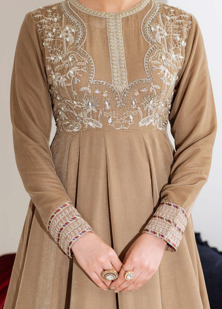 Maya by Nureh Unstitched Velvet Embroidered 3 Piece Suits NU25MV NW-108 - Festive Collection