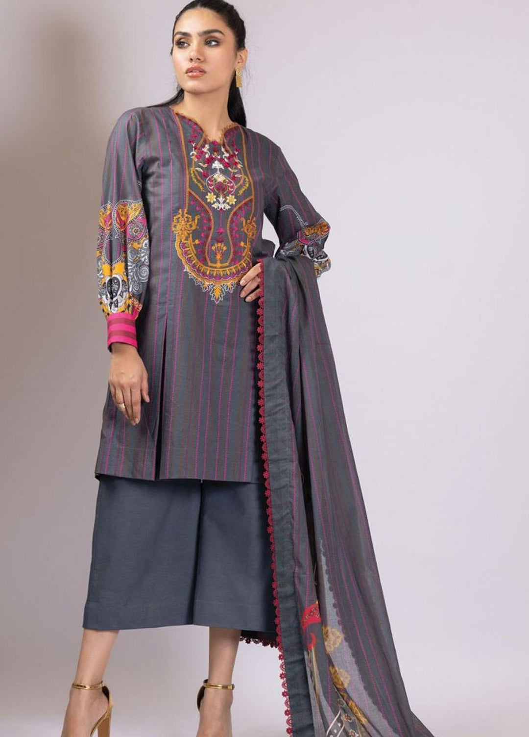 Al Karam Embroidered Lawn Suits Unstitched 3 Piece AK22S SS-10-22 Grey - Summer Collection