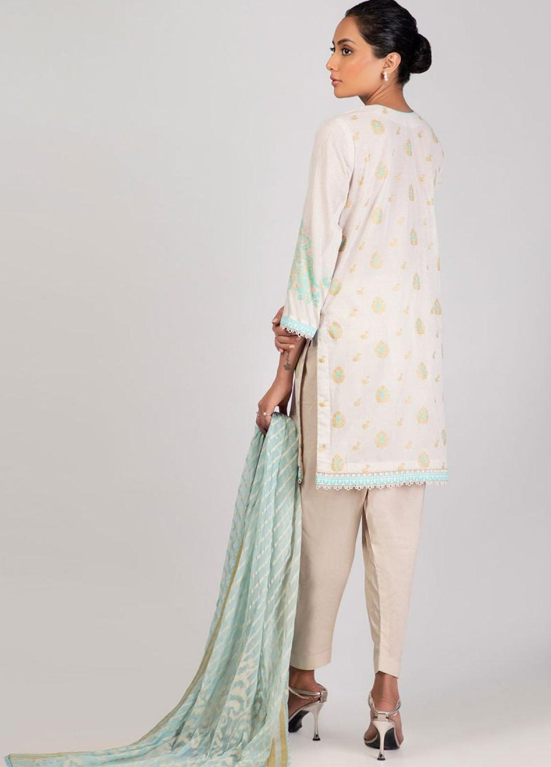 Al Karam Embroidered Lawn Suits Unstitched 3 Piece AK22S SS-8.1-22 White - Summer Collection