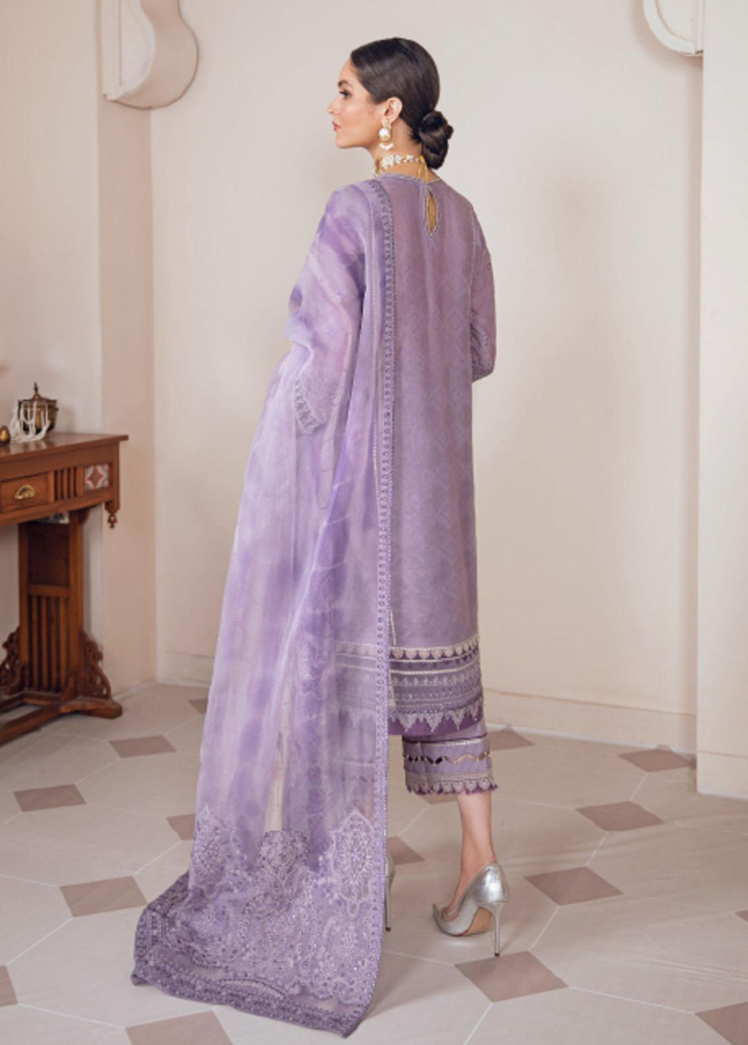 Baroque Embroidered Lawn Suits Unstitched 3 Piece BQ22-SL2 BQU-SL09-D02 - Summer Collection