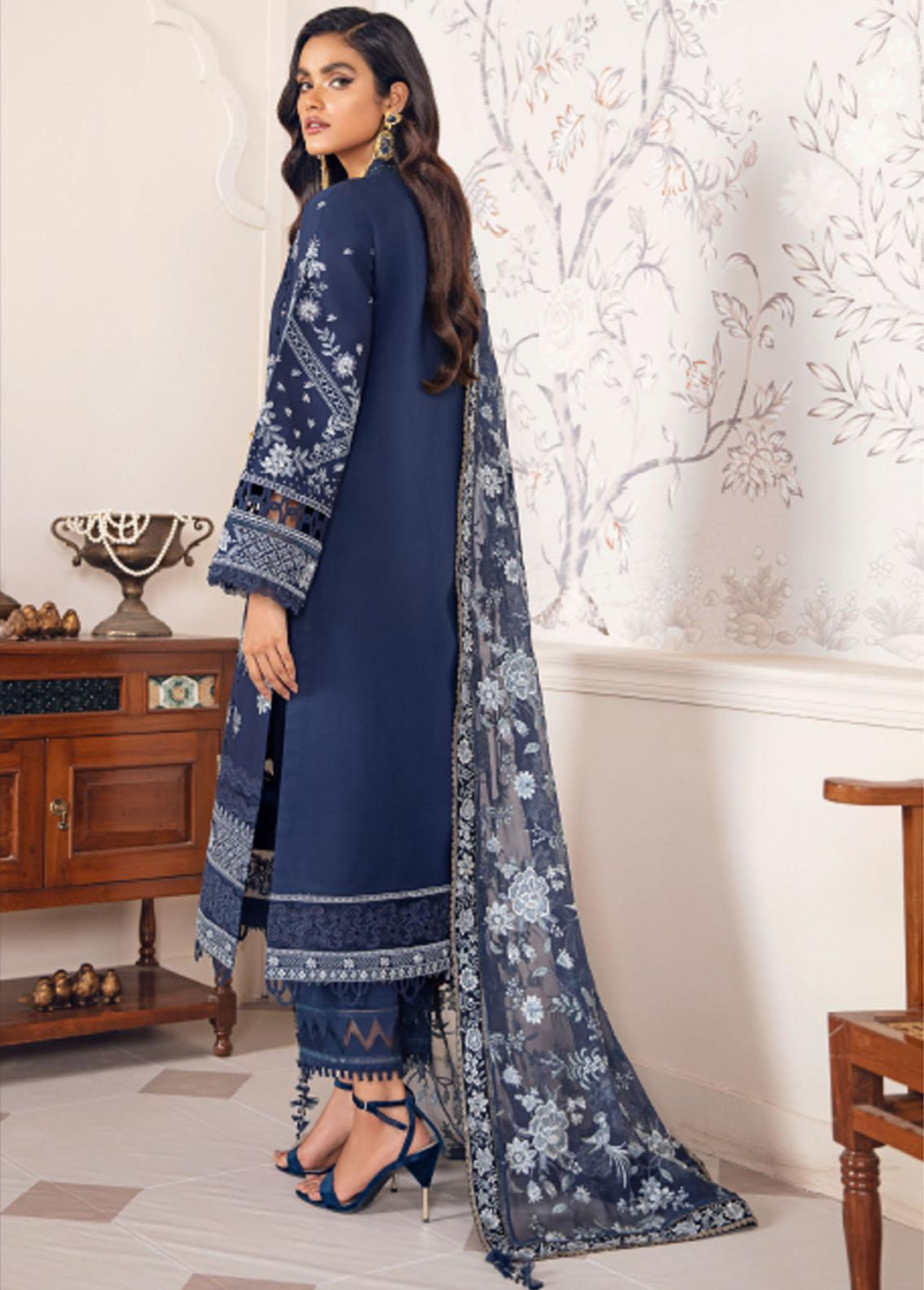Baroque Embroidered Lawn Suits Unstitched 3 Piece BQ22-SL2 BQU-SL09-D06 - Summer Collection