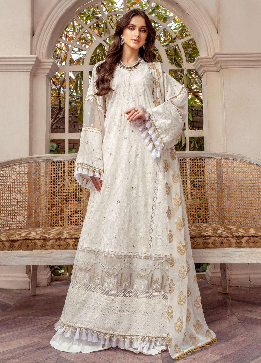 Maryum N Maria Pret Embroidered Lawn 3 Piece MNM22CC MLRD-42 Margaey