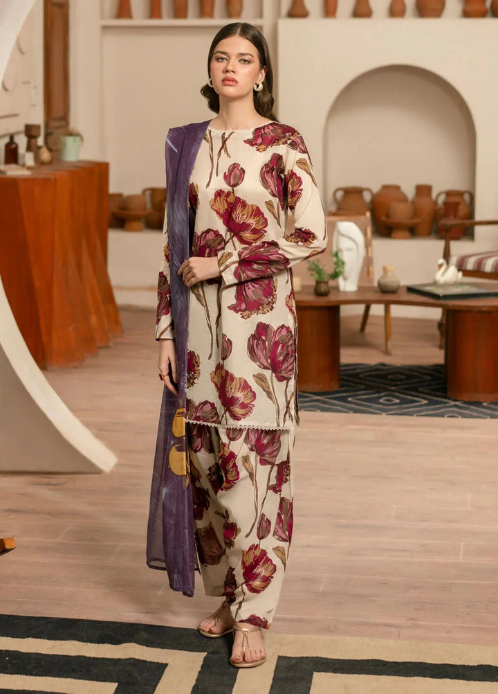 Feathers Pret Printed Lawn 3 Piece Suit Brim