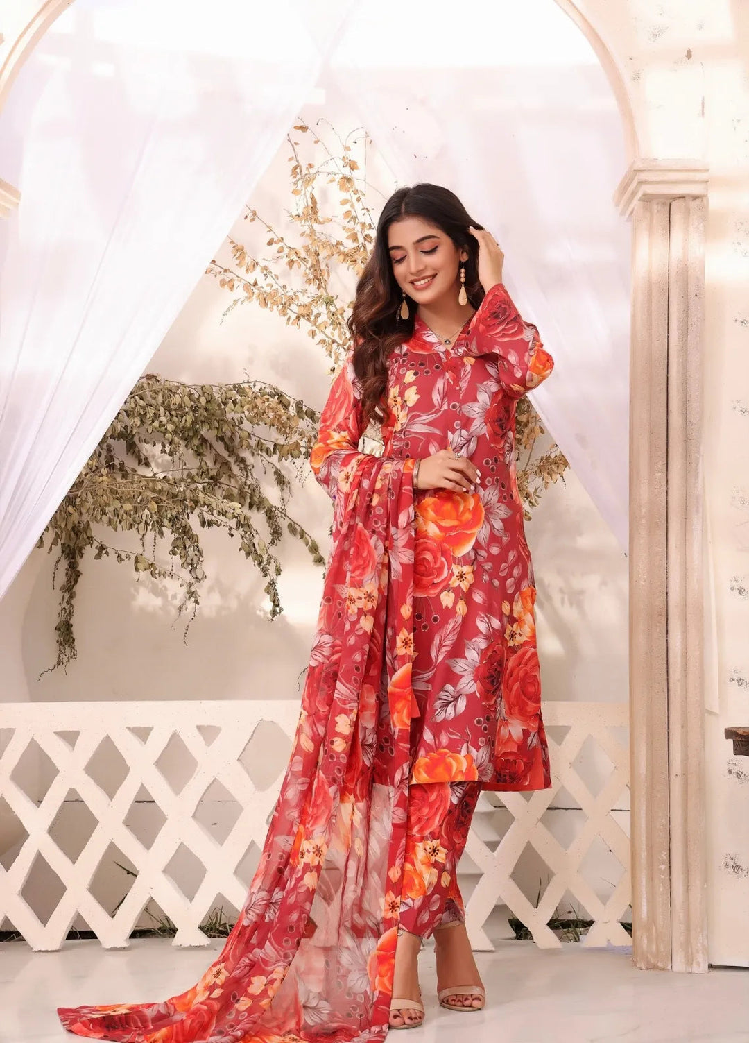 Feathers Pret Printed Lawn 3 Piece Suit Maleeha