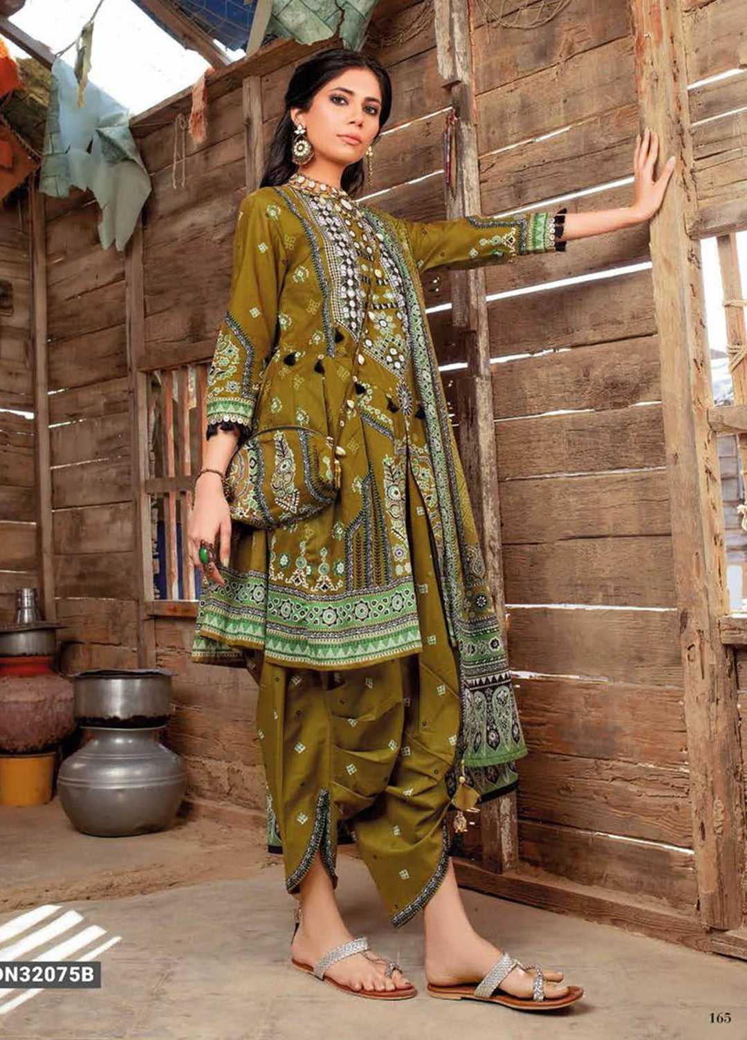 Essential Lawn By Gul Ahmed Embroidered Lawn Suits Unstitched 3 Piece GA23E DN-32075B - Summer Collection
