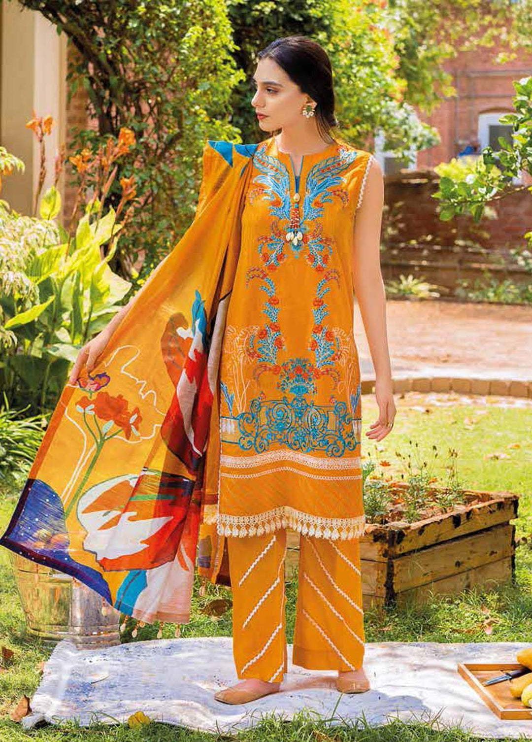 Gul Ahmed Embroidered Lawn Suits Unstitched 3 Piece GA22SB CNZ-12004 - Summer Collection