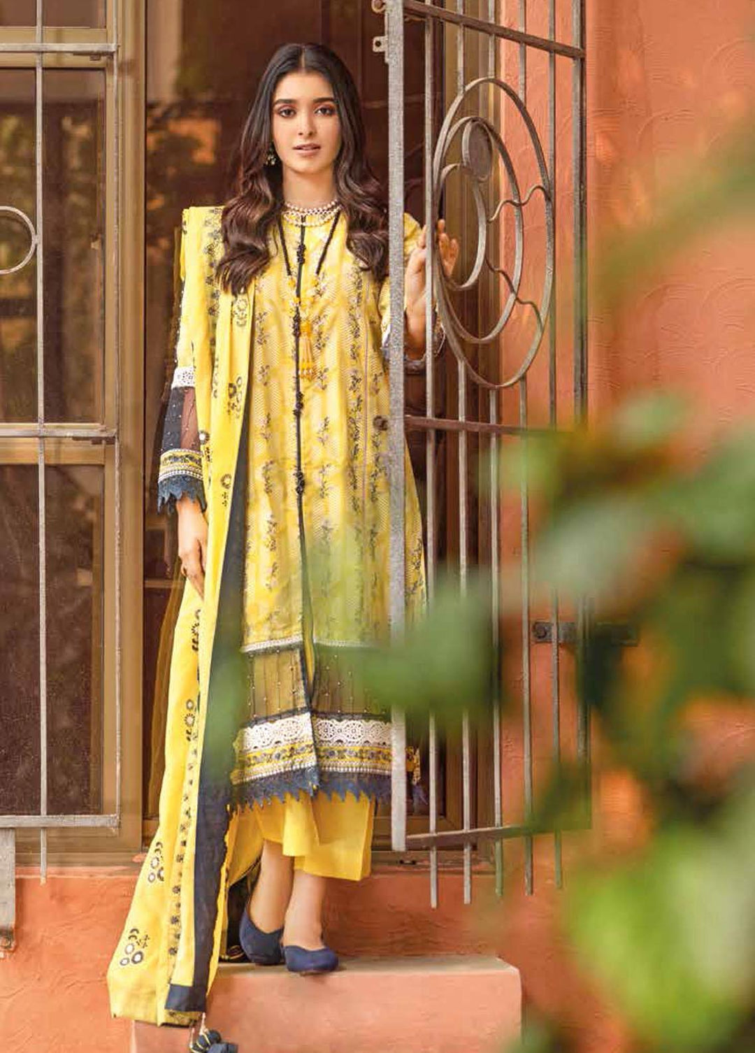Gul Ahmed Embroidered Lawn Suits Unstitched 3 Piece GA22SB DN-22005 - Summer Collection