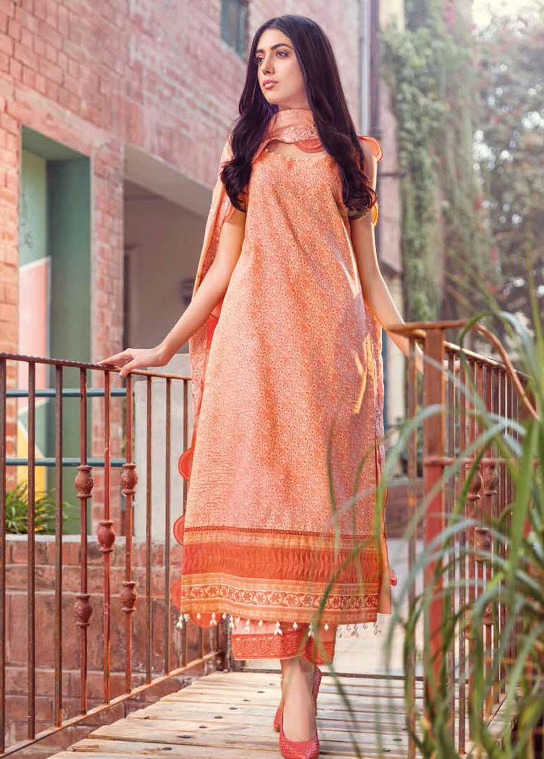 Gul Ahmed Embroidered Lawn Suits Unstitched 3 Piece GA22SB DN-22029 - Summer Collection
