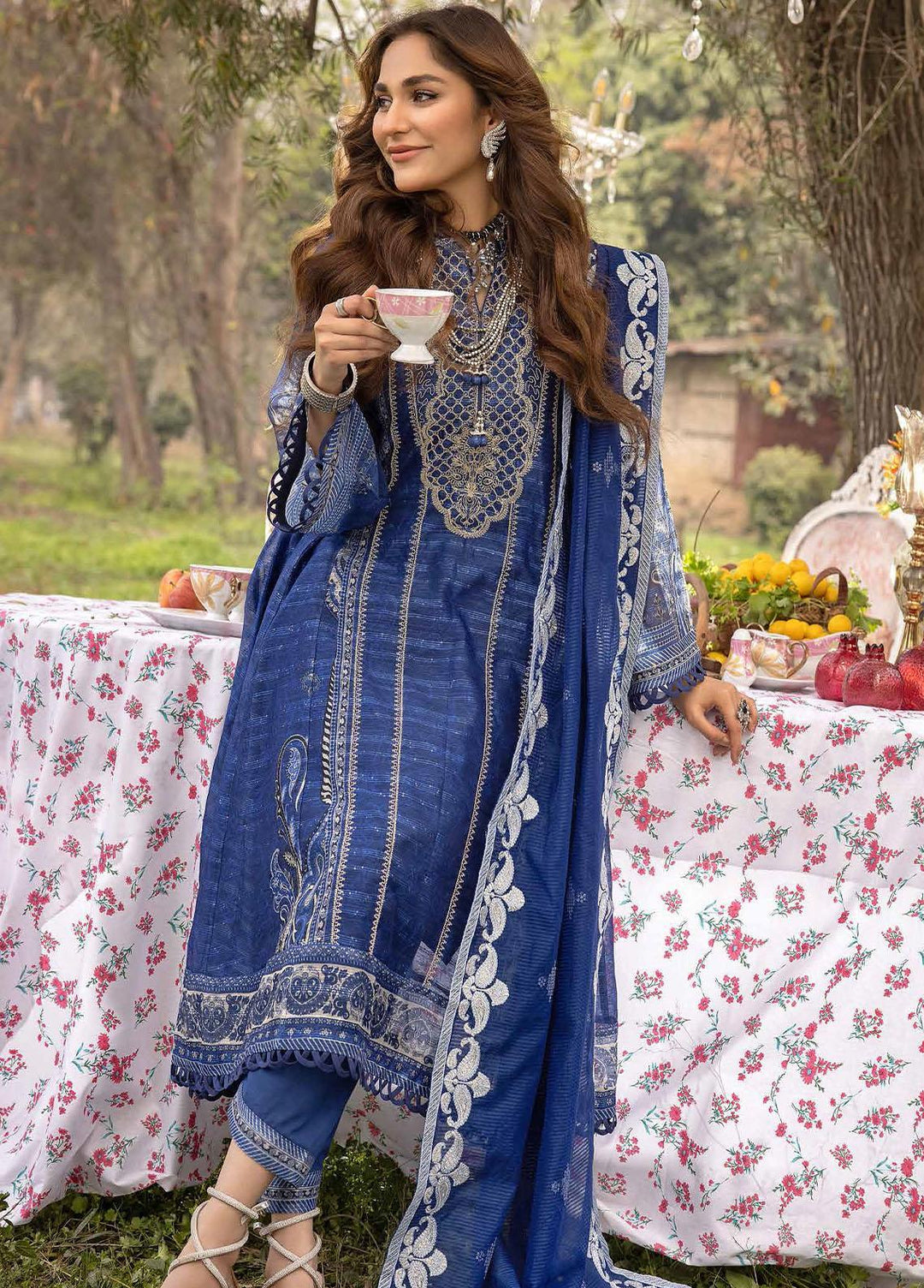 Gul Ahmed Embroidered Lawn Suits Unstitched 3 Piece GA23F FE-32024 - Festive Collection