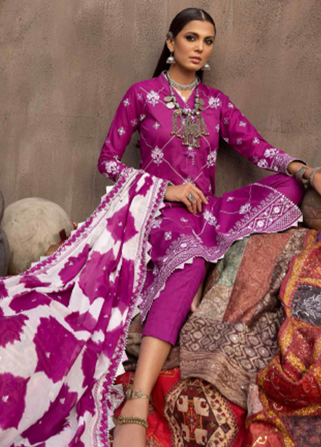 Gul Ahmed Embroidered Lawn Suits Unstitched 3 Piece GA23F FE-32062 - Festive Collection