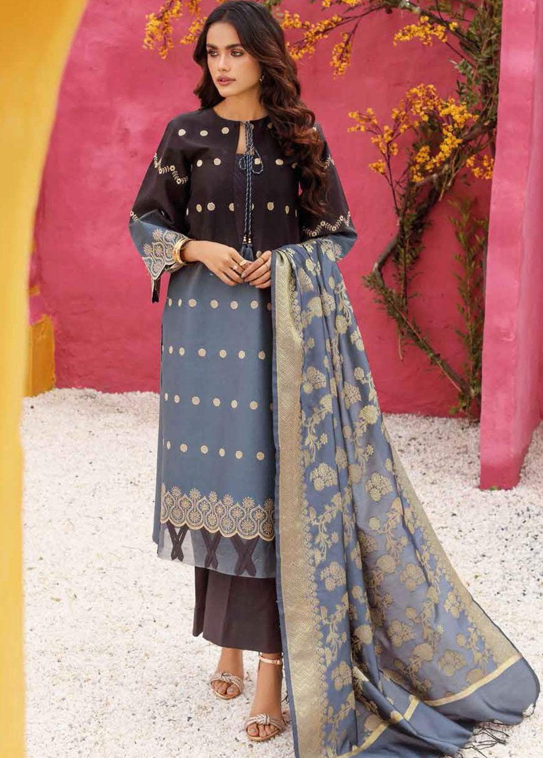 Gul Ahmed Embroidered Lawn Suits Unstitched 3 Piece GA22FS MJ-22004 - Summer Collection