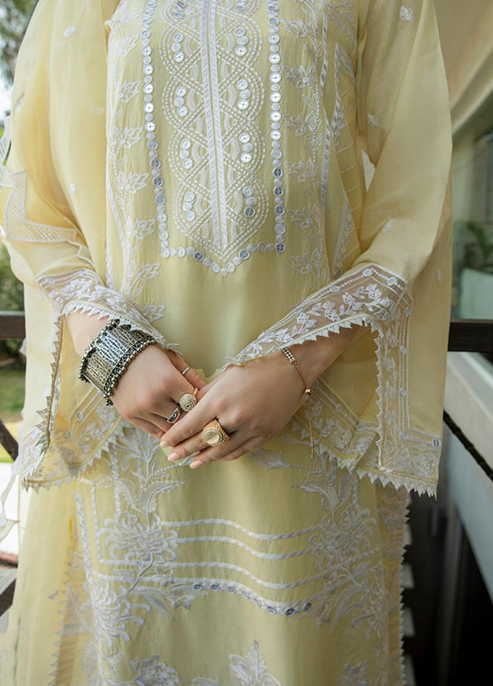 ILAHA Luxury Pret  Lawn 3 Piece Suit IL001