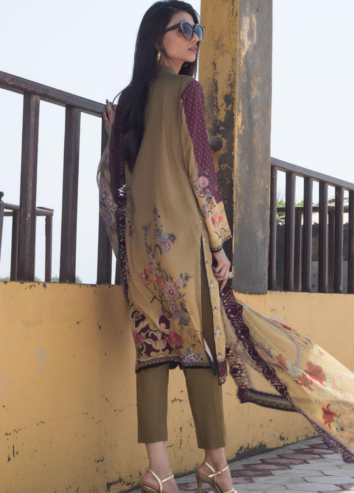 Regalia Textiles Embroidered Lawn Suits Unstitched 3 Piece RG21IN D-04 - Summer Collection
