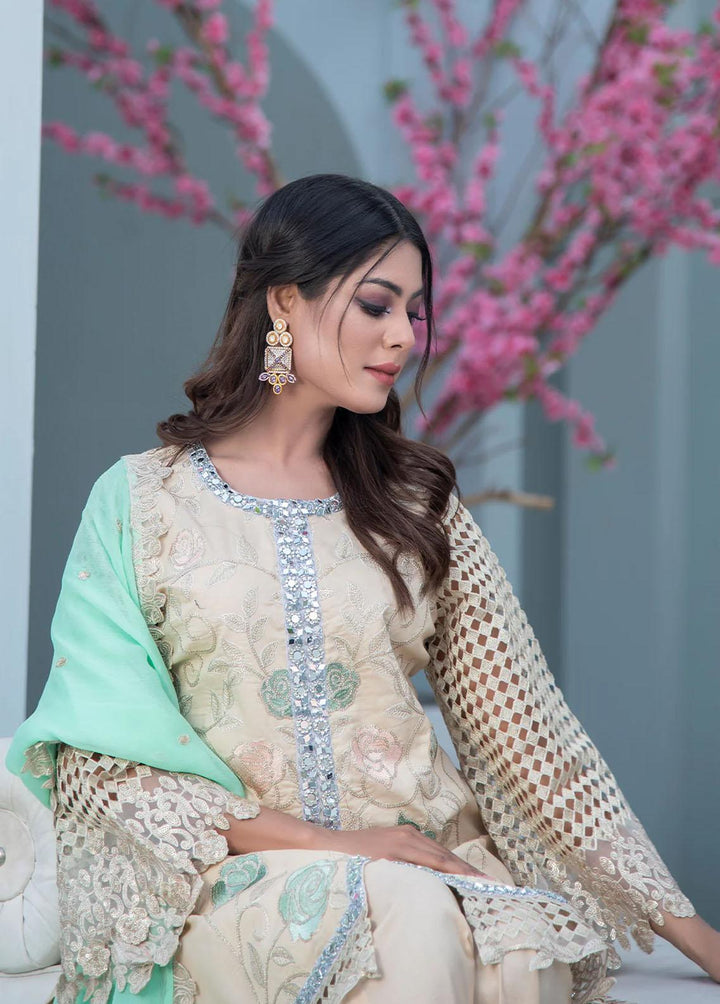 Insiya Clothing Embroidered Lawn Suits Unstitched 3 Piece INS23E 04 QARAAR - Eid Collection