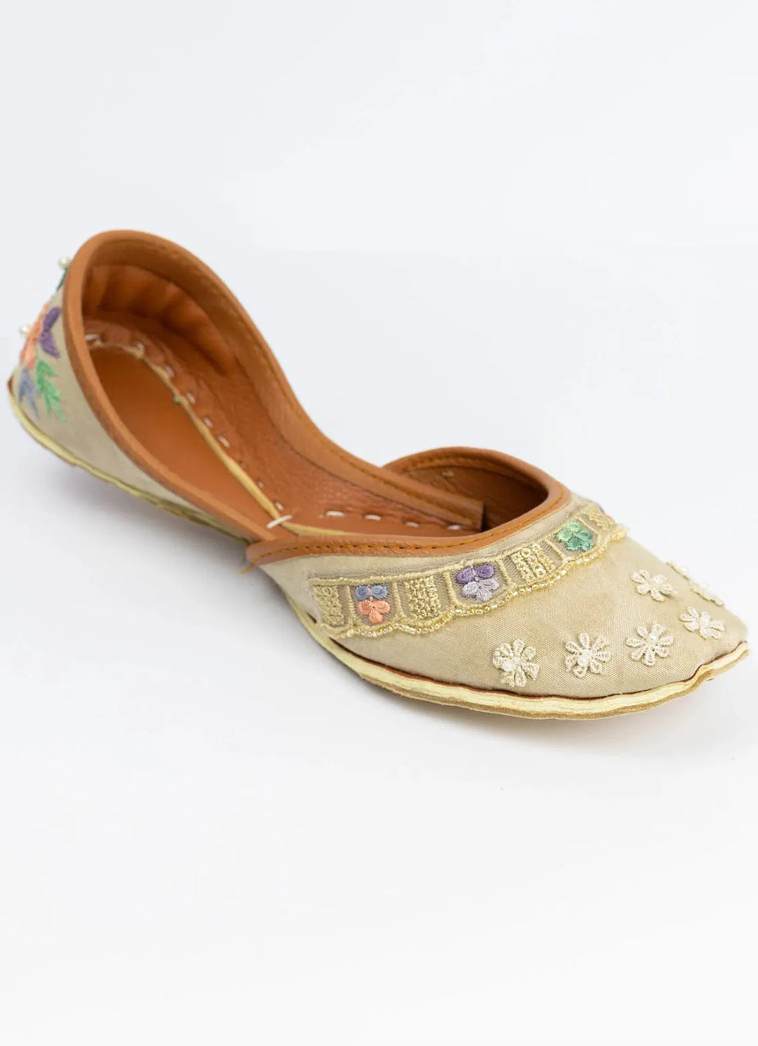 Khussa Darbar Limited Edition Daisy (Beige)