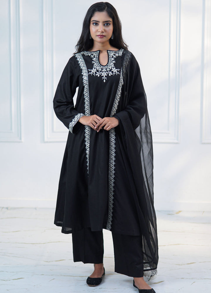 Khuwab by Kazma Pret Embroidered Cotton Lawn 3 Piece Suit Mehtab