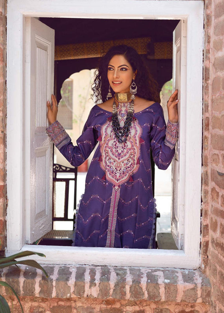 Kinaar by Shiza Hassan Embroidered Lawn Suits Unstitched 3 Piece SH21KN MAHRU - Luxury Collection