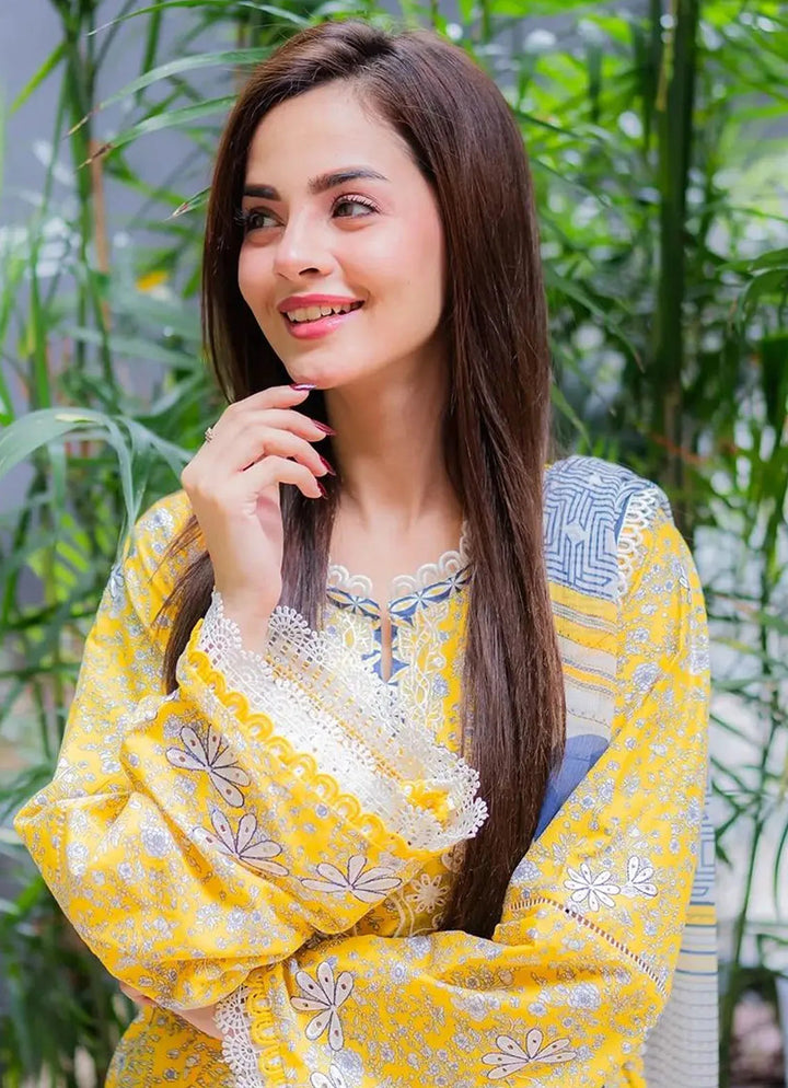 Lila by Sable Vogue Embroidered Lawn Suit Unstitched 3 Piece SV24LI SAL-04-24 - Summer Collection