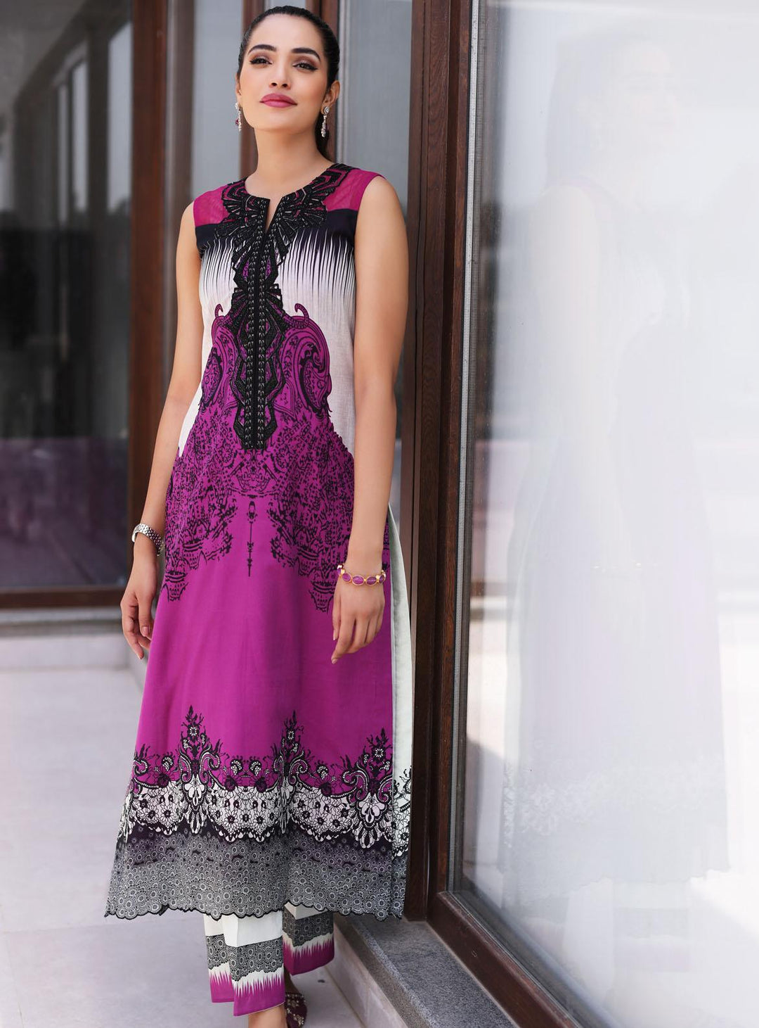 Lila By Sable Vogue Embroidered Lawn Suits Unstitched 2 Piece (Trouser) SV22L SAL-07-B - Summer Collection
