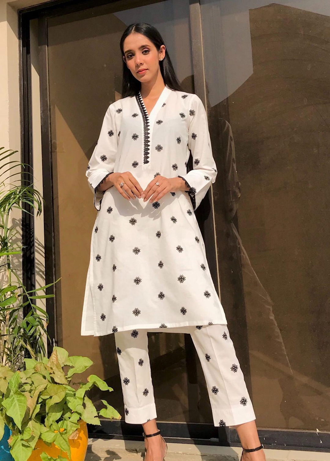 Luxeurs Pret Embroidered Cotton 2 Piece LX22RTW Monochrome