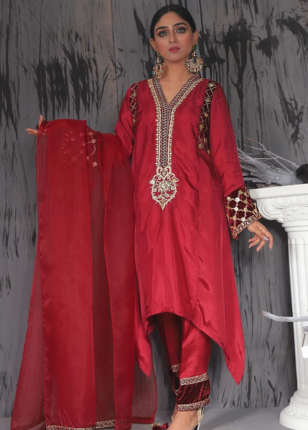 Madame Pret Embroidered Cotton 3 Piece MDM21P 2305