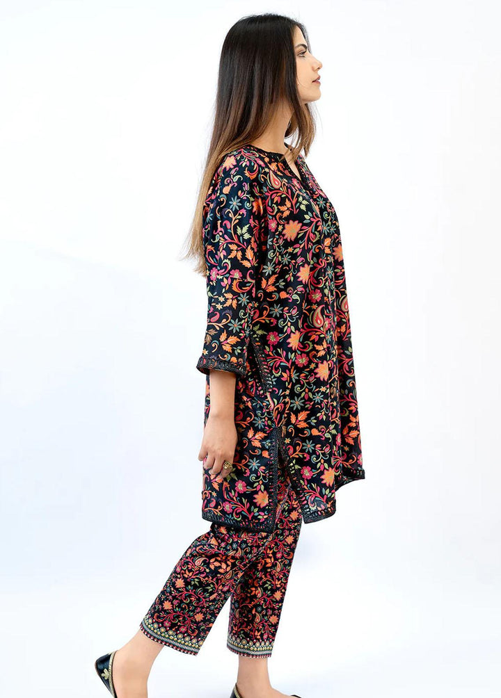 Meerak Pret Printed Lawn 2 Piece Suit MRK23SL Sienna