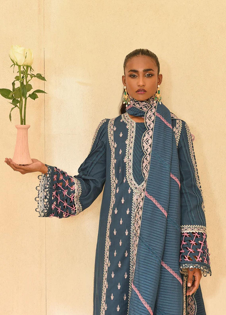 Qalamkar Pret Embroidered Karandi 3 Piece Suit QL22WP KP-01  SAGE