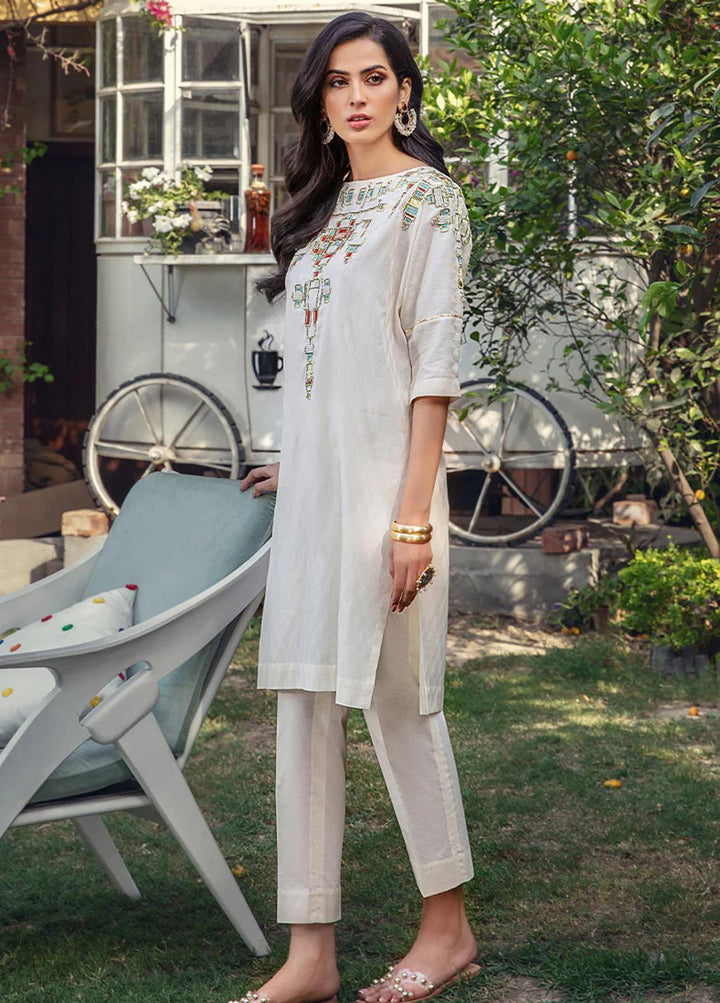 Malook By Shazia Ovais Pret Embroidered Lawn 2 Piece Suit MLK23RH Yaz