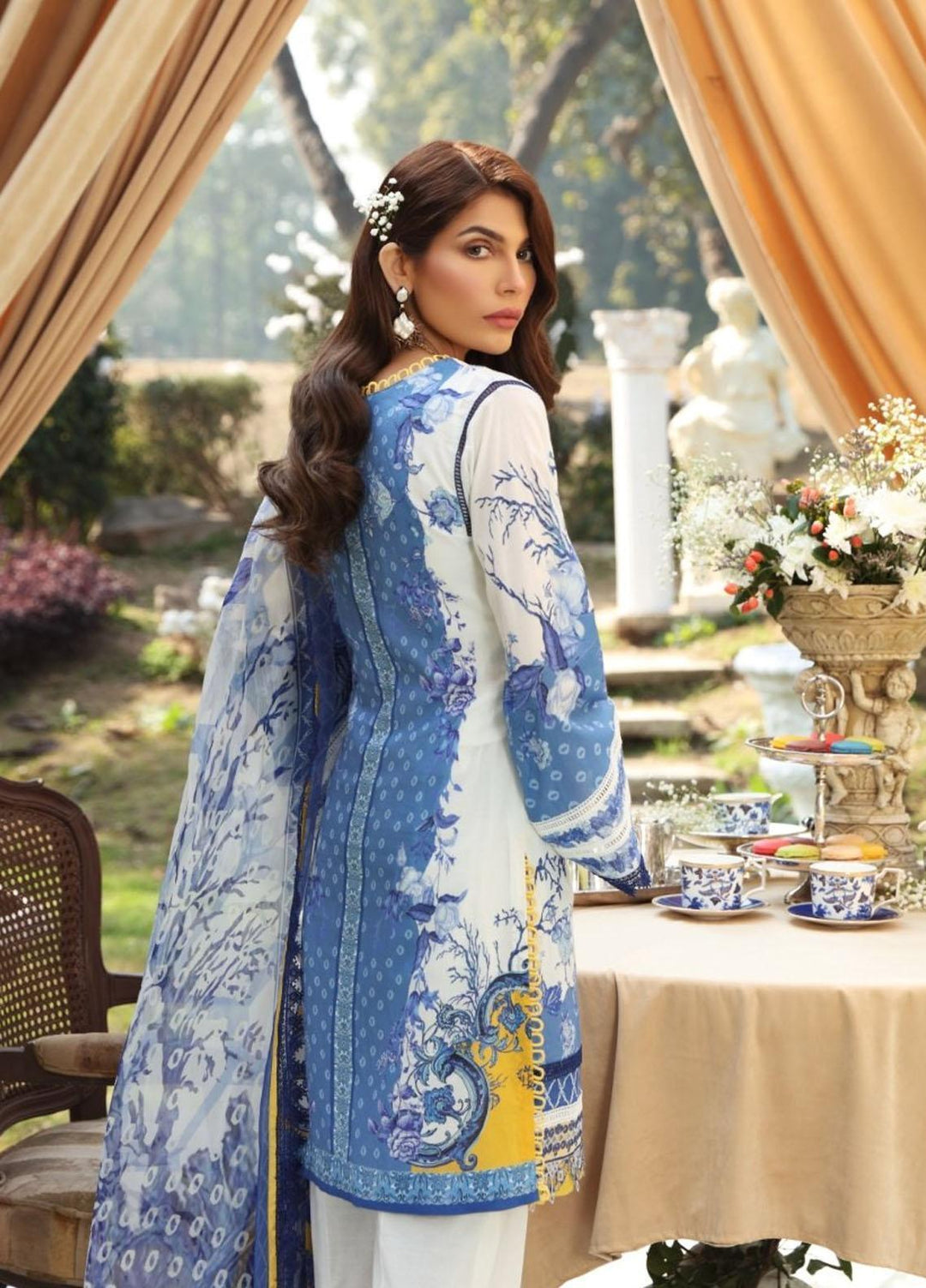 Sable Vogue By Ittehad Textiles Embroidered Lawn Suits Unstitched 3 Piece ITD21SV 10-RIA - Luxury Collection