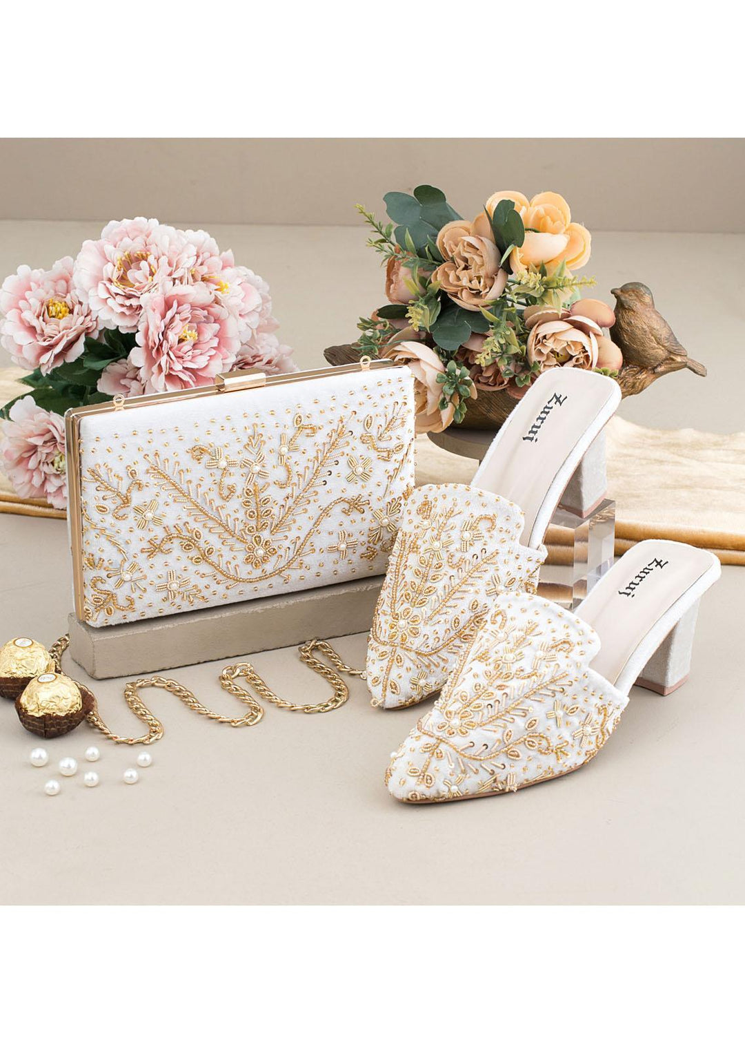 Zuruj Formal Style Khussa HMC-240-White