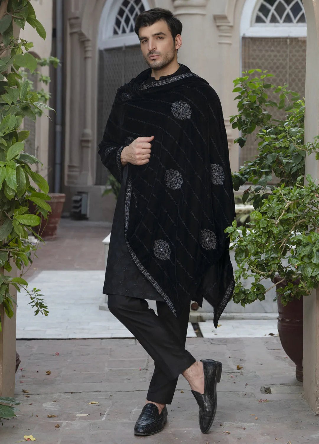 Shehnai by Fabrich Embroidered Velvet Shawl 1 Piece GTS-VS-004 -Mens Collection