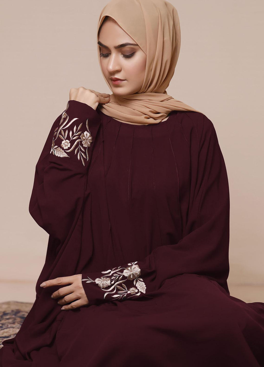 The Great Master (TGM)  Korean Nida Front Closed Abaya TGM22MM Tamana e Kham