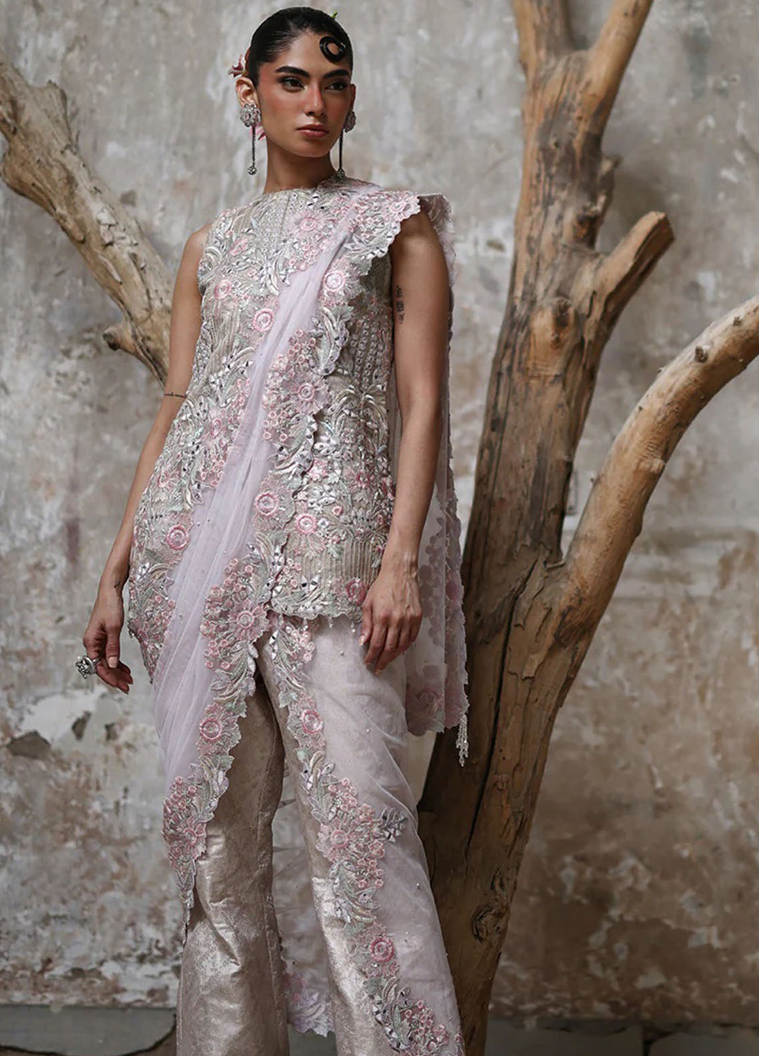 Thread and Motifs Pret Embroidered Organza 3 piece Suit 9124.2