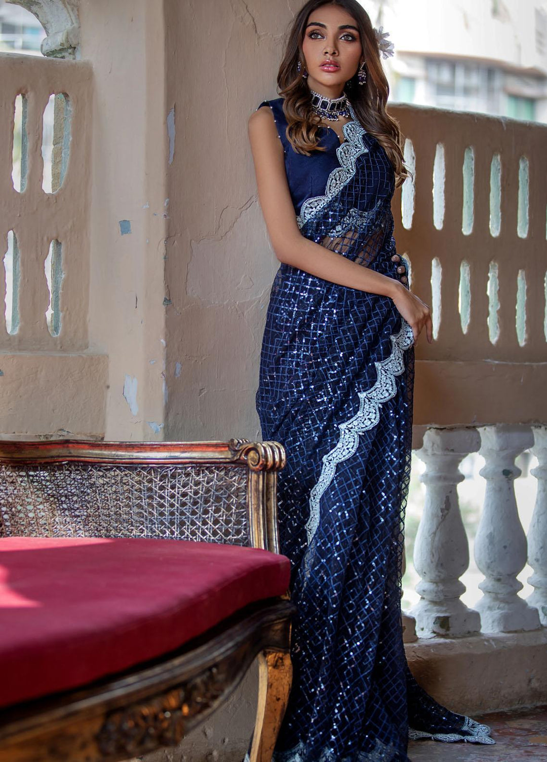 Threads & Motifs Pret  Net Saree THM21F 7811