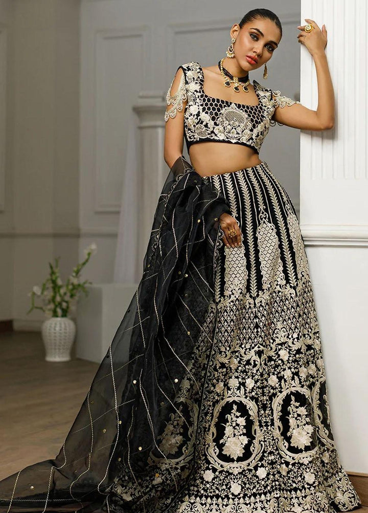 Threads & Motifs Pret Formal Wear Net 2 Piece Suit 8571