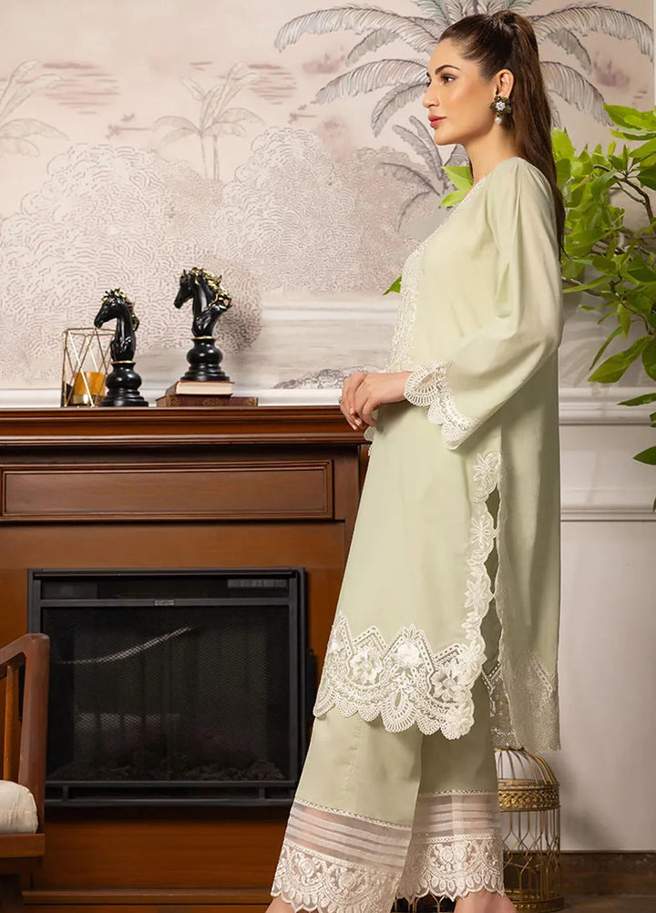 Threads And Motifs Embroidered Pret Lawn 3 Piece Suit 9037