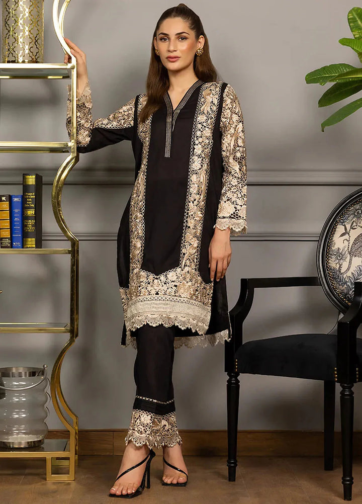 Threads And Motifs Pret Embroidered Lawn 2 Piece Suit 9048