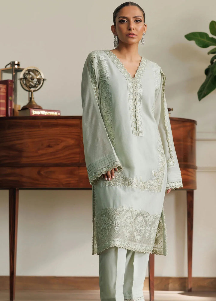 Threads And Motifs Pret Embroidered Chander SIlk 3 Piece Suit 8862