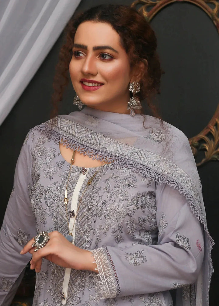 Threads And Weaves Embroidered Lawn Suit Unstitched 3 Piece L23208 - Festive Collection