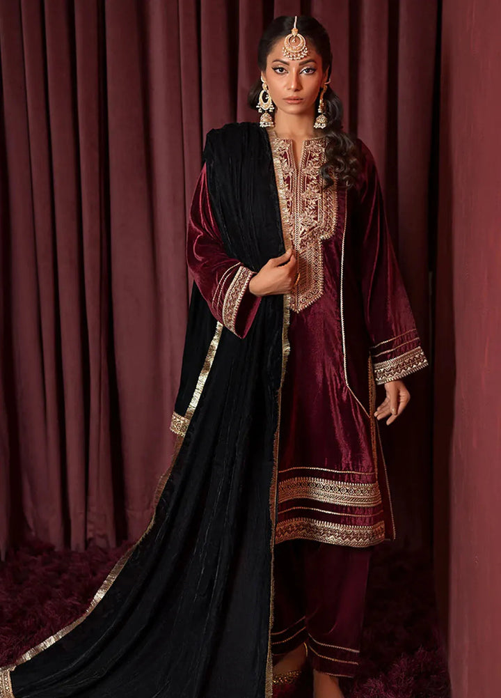 Threads & Motifs Pret Velvet 3 Piece Suit 9119