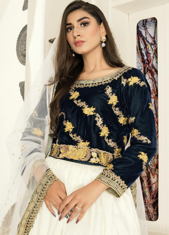 Top Notch Pret Luxury Velvet 3 Piece TNH21L Solaris