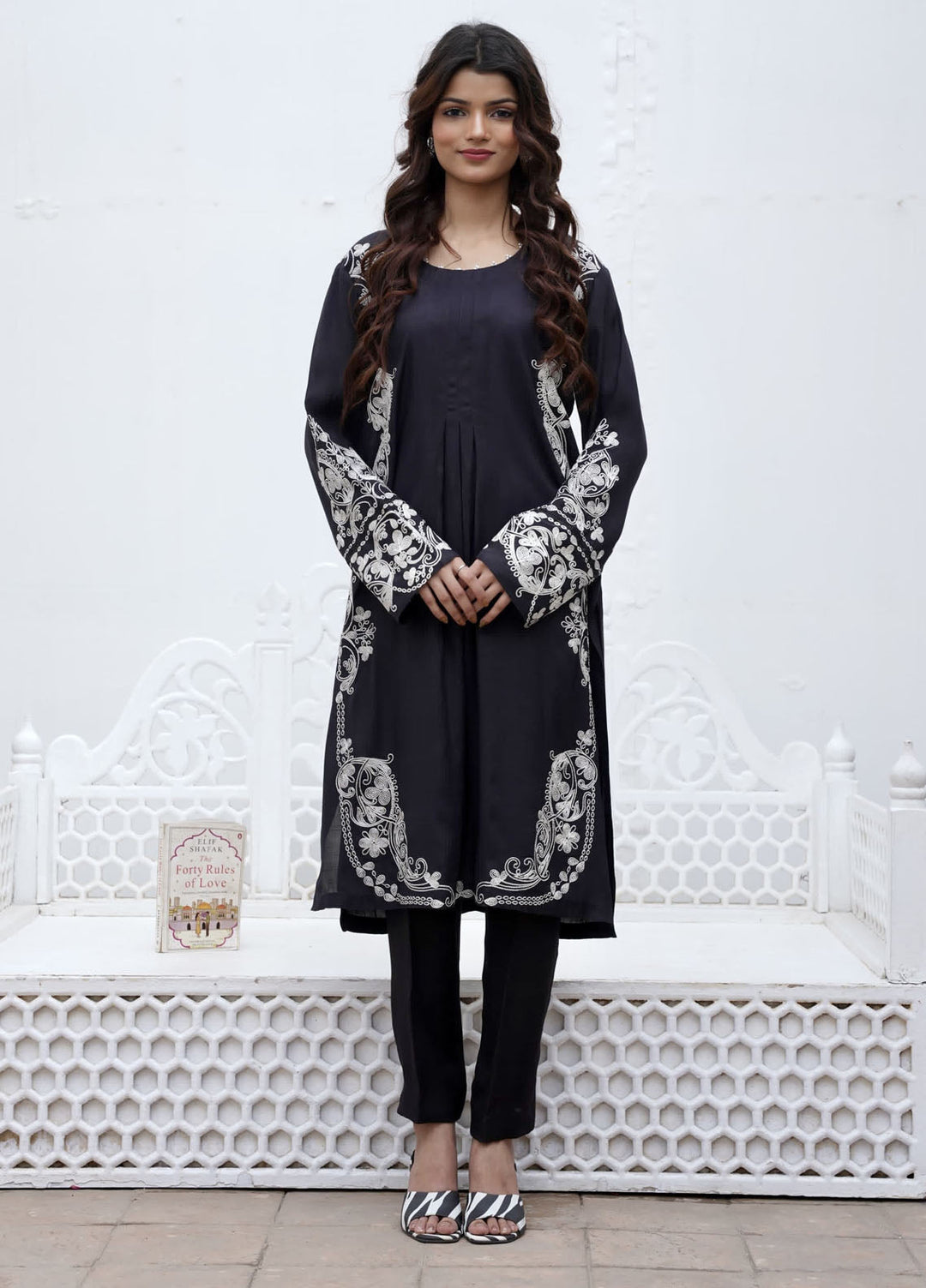 Tosheeza Saith Pret Embroidered Cotton 2 Piece Suit EDW#5