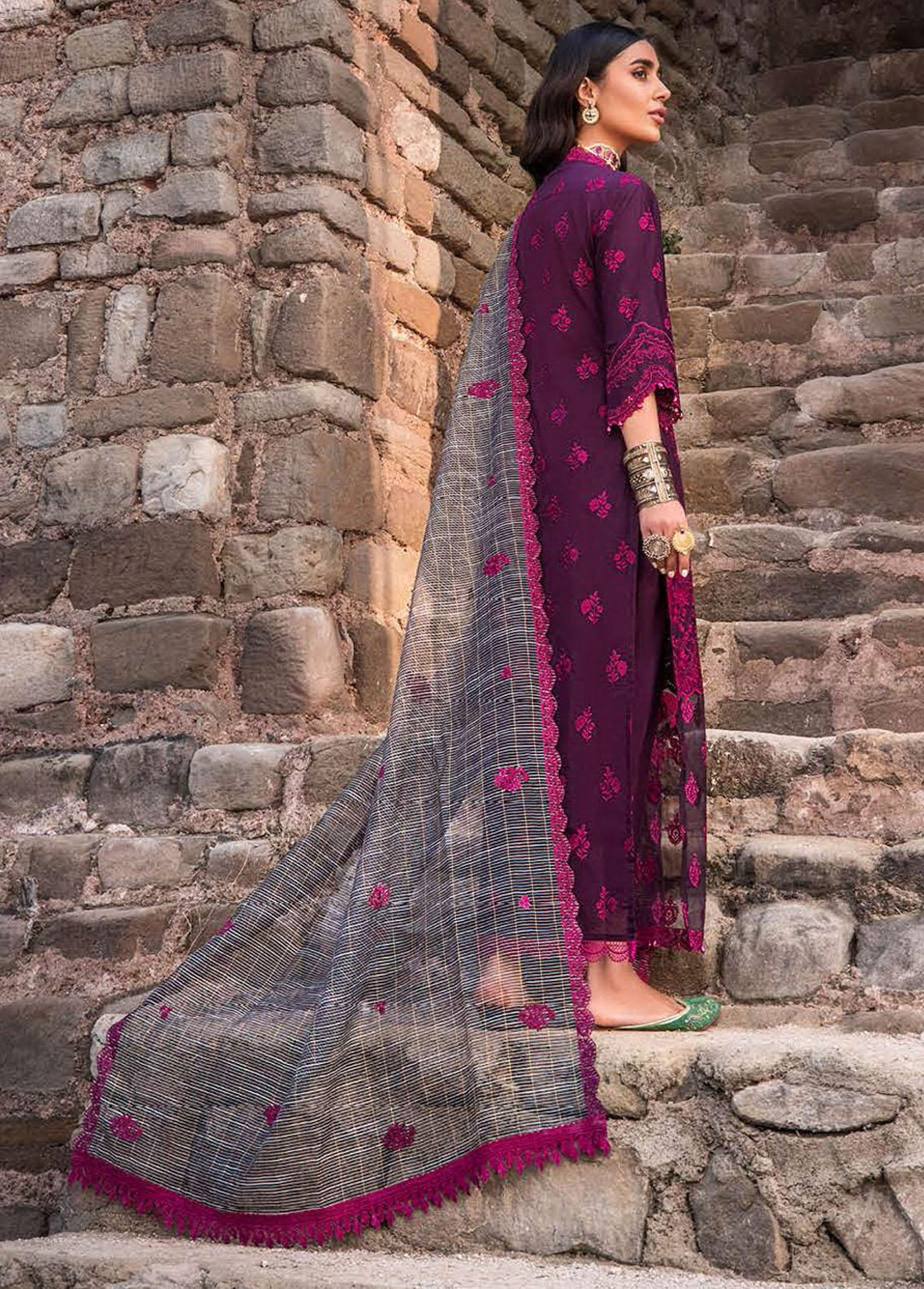 Zainab Chottani Embroidered Chikankari Suits Unstitched 3 Piece ZC22CK Humraaz 9B - Luxury Collection