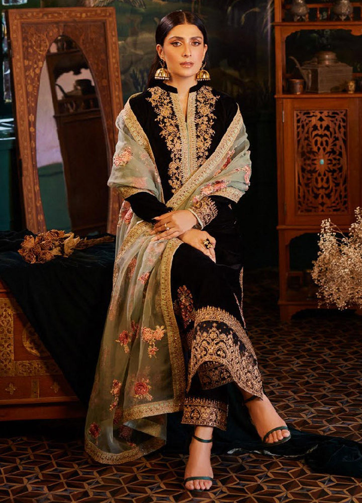 Zainab Chottani Embroidered Velvet Suits Unstitched 3 Piece ZC23UV D1 Andleep - Luxury Collection
