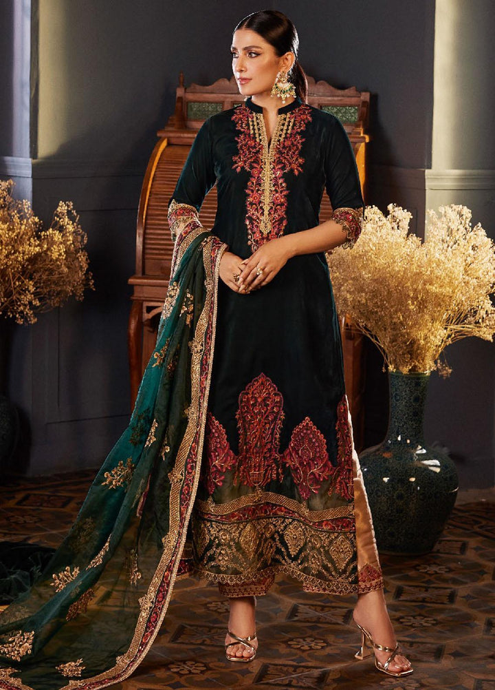 Zainab Chottani Embroidered Velvet Suits Unstitched 3 Piece ZC23UV D8 Zelena - Luxury Collection