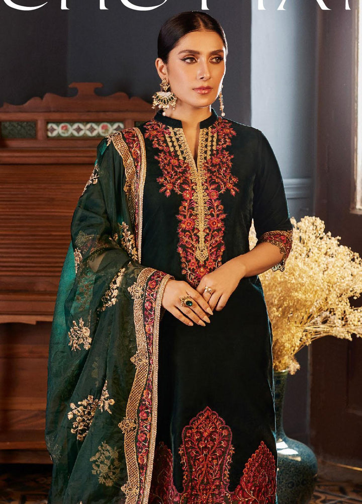 Zainab Chottani Embroidered Velvet Suits Unstitched 3 Piece ZC23UV D8 Zelena - Luxury Collection
