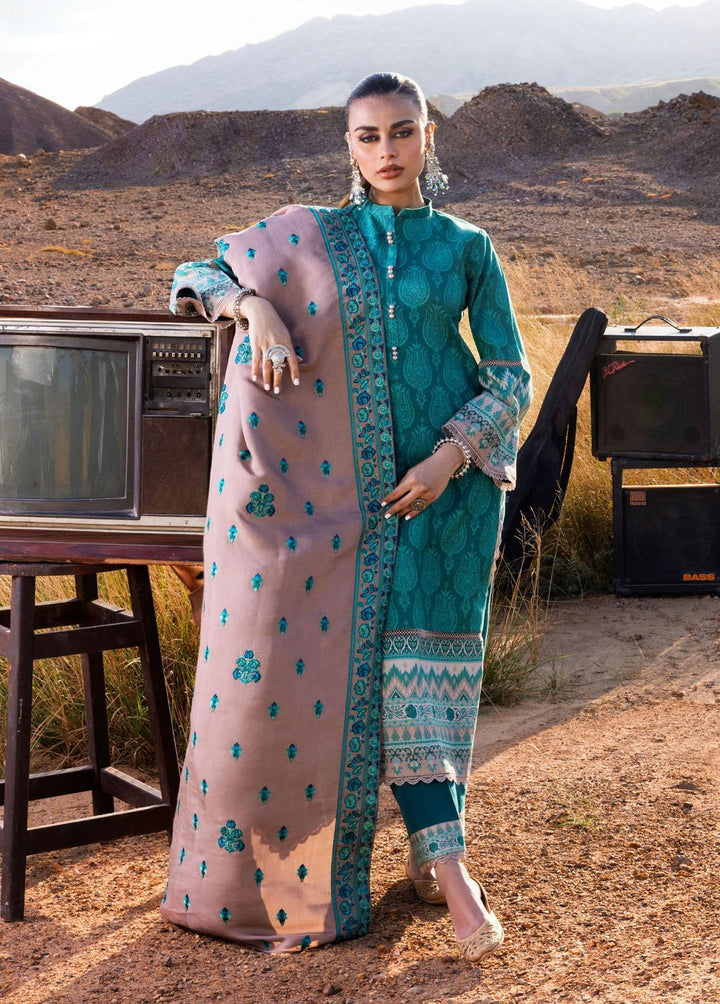 Zainab Chottani Embroidered  Suits Unstitched 3 Piece ZC22W 08 Parsa - Winter Collection