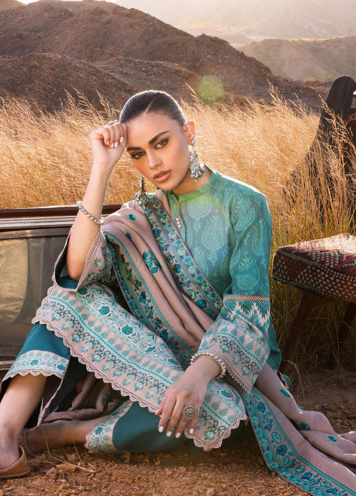 Zainab Chottani Embroidered  Suits Unstitched 3 Piece ZC22W 08 Parsa - Winter Collection